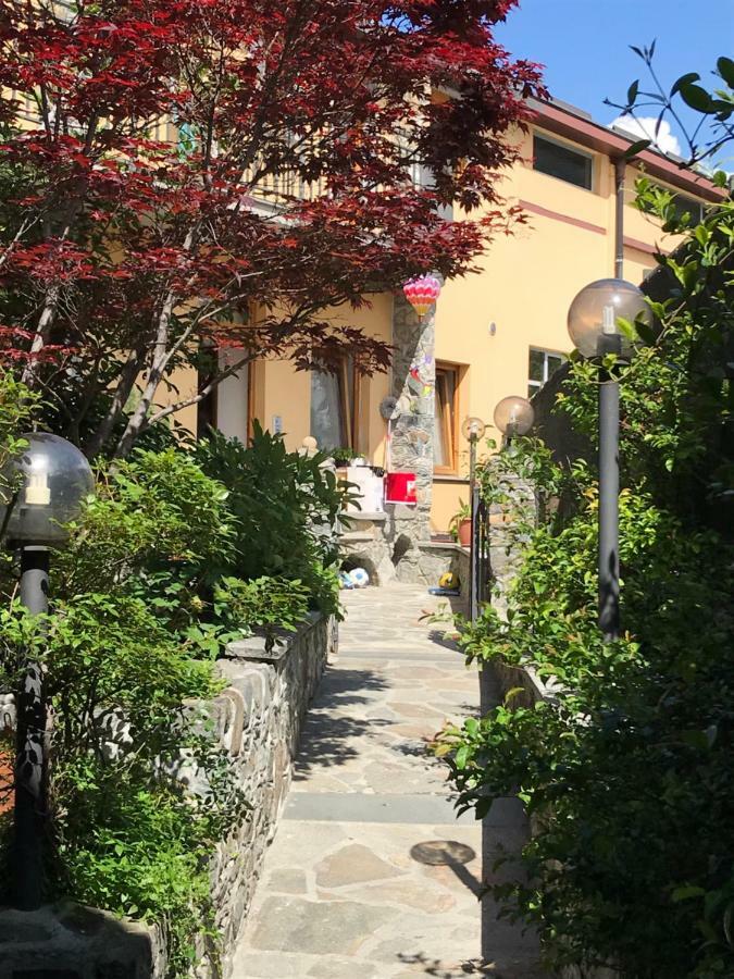Casa Vacanze Nicoletta Aosta Buitenkant foto
